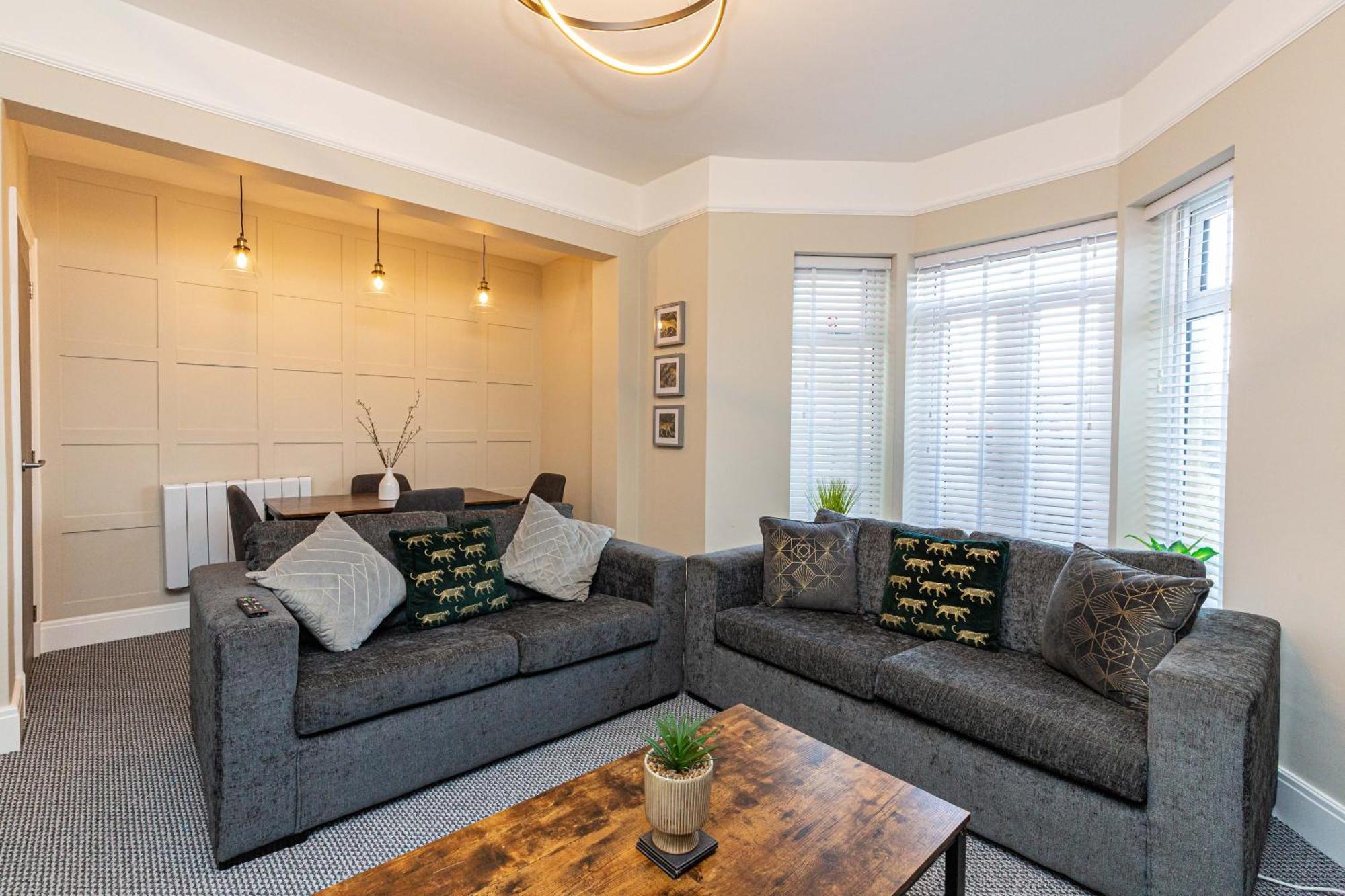 Beachfront Apartment 3 Bedrooms Sleeps 7 - Gateway To The Lake District - Newly Refurbished Morecambe Exteriér fotografie