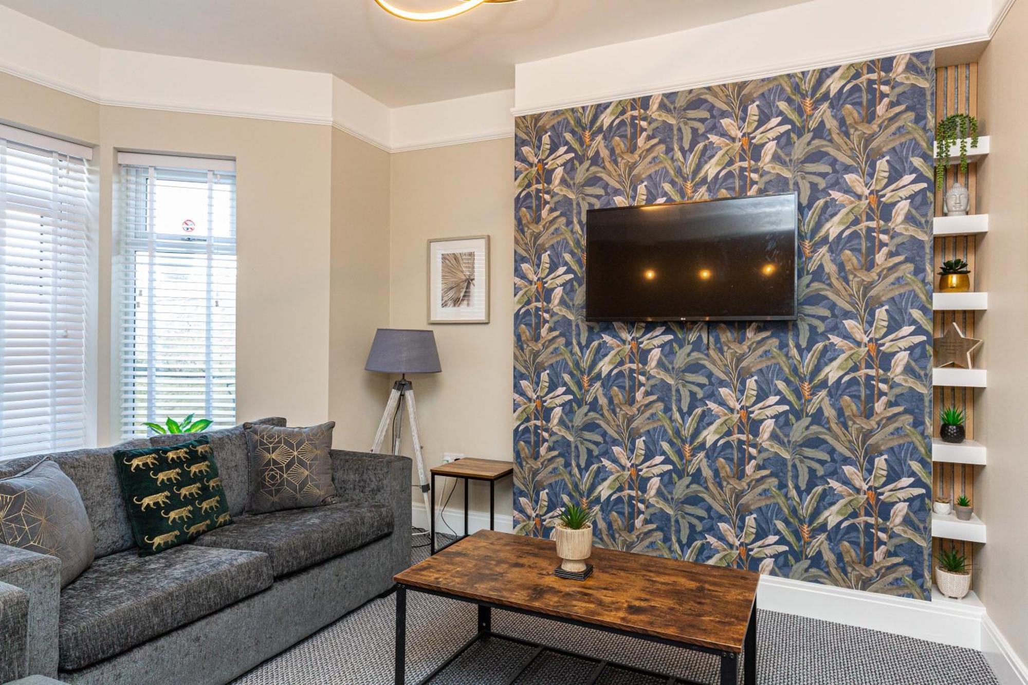 Beachfront Apartment 3 Bedrooms Sleeps 7 - Gateway To The Lake District - Newly Refurbished Morecambe Exteriér fotografie